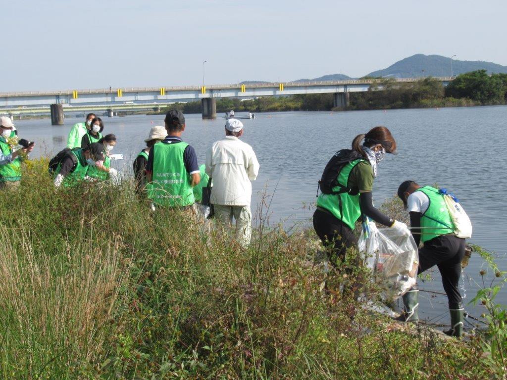 百間川河川敷一斉ボランティア清掃を実施しました