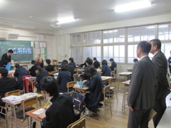 岡山市立桑田中学校視察の様子