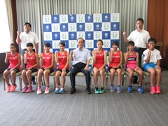 「第32回全国小学生陸上競技交流大会」出場選手　来訪の様子