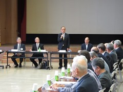 岡山市戦没者追悼式推進会議で挨拶する大森雅夫岡山市長