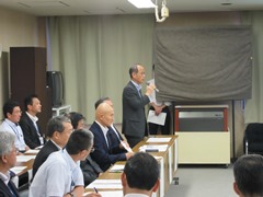 挨拶を行う大森雅夫岡山市長