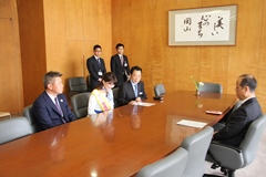 西日本宝くじ　幸運の女神 来訪の様子