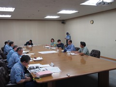 石井国土交通大臣と岡山県関係自治体との意見交換会の様子