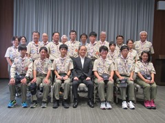 「第17回日本スカウトジャンボリー」に参加したボーイスカウト岡山連盟第1地区協議会団員　来訪の様子