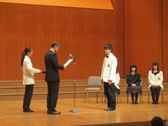 岡山市ジュニアオーケストラ第18回スプリングコンサート卒団式の様子