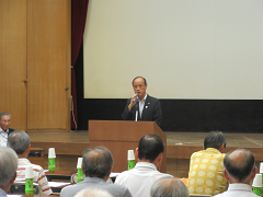 挨拶を行う大森雅夫岡山市長