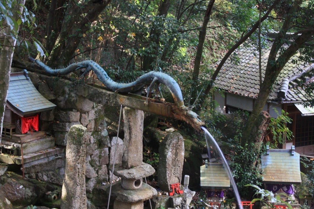 龍泉寺の御滝