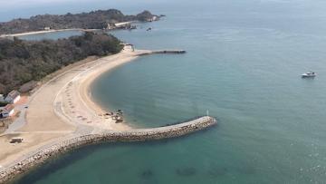 犬島海水浴場付近の上空の写真