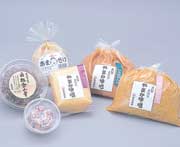 味噌、甘酒、白桃金山寺、桜茶の写真