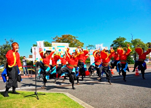 学校法人加計学園（岡山理科大学踊り愛好会　四季）うらじゃ演舞の画像