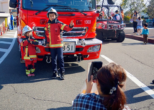 消防車両の展示の画像