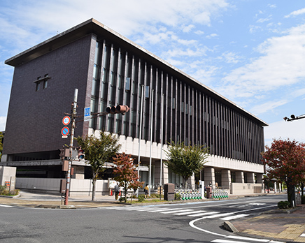 岡山県立図書館の写真