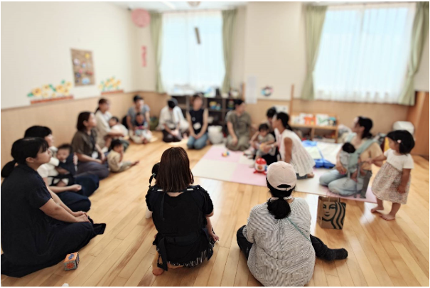 子育て支援センターでの活動の様子