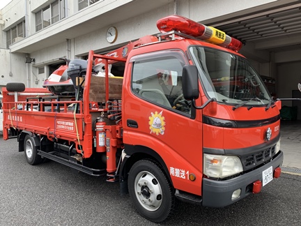 マリンジェット＋運搬車の写真