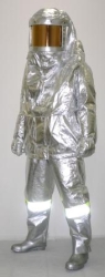 放射能防護服の写真