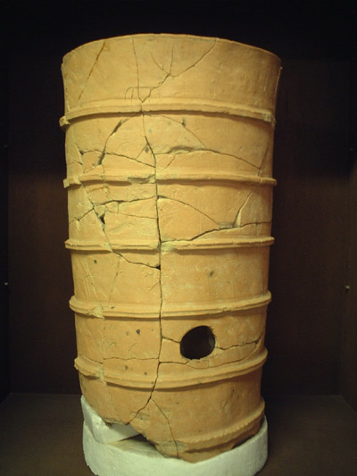 陣馬山遺跡の円筒埴輪