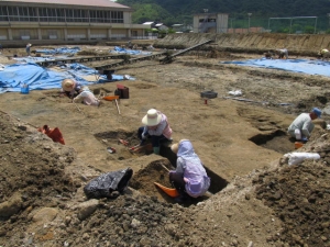 遺構掘り下げの様子