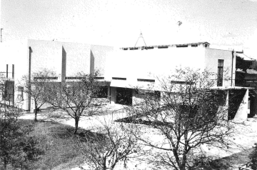 科学博物館（烏城公園内）へ移転時（昭和36～39年）の写真