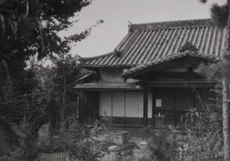 一時期、市立図書館仮事務所となった中区御成町の円常寺の写真画像