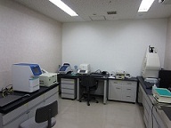 遺伝子検査室の写真