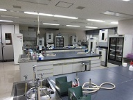 細菌検査室の写真