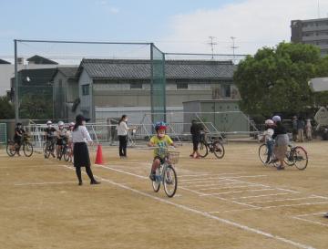 小学校での自転車教室の様子