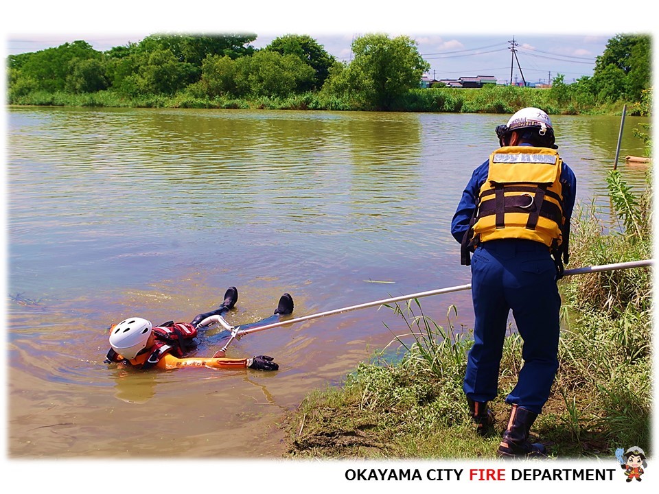 救助器具による救助の写真