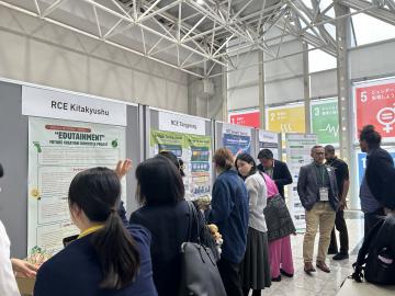 ポスタープレゼンテーション