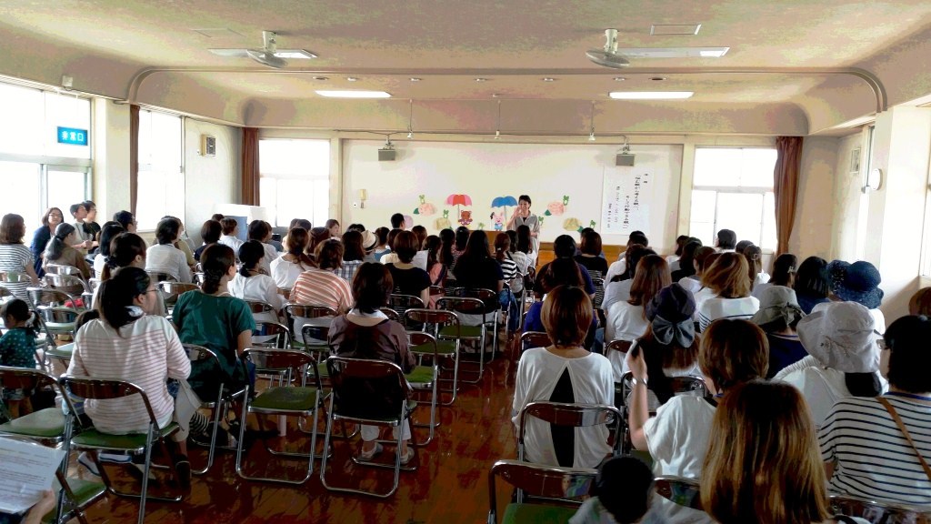 芳泉幼稚園での講演会の写真