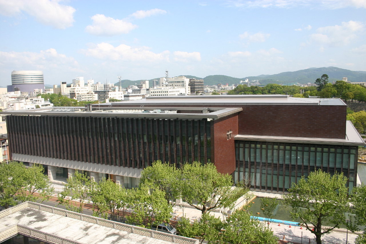 岡山県立図書館外観