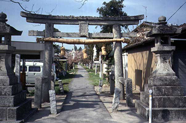 八幡神社鳥居の写真
