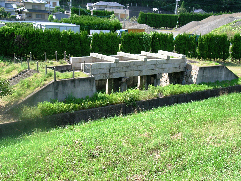 田原井堰跡附田原用水路一部、百間の石樋、切抜きの画像