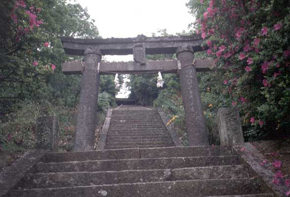 石造鳥居の写真