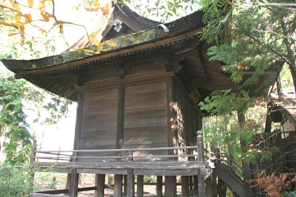 栗村神社本殿　付宮殿の写真