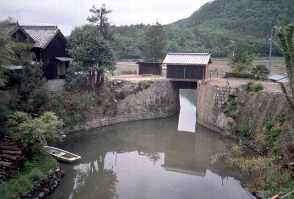 倉安川吉井水門の写真
