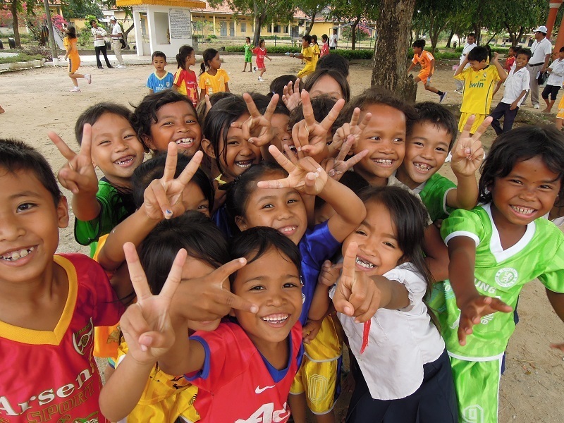 カンボジアの子どもたちの写真
