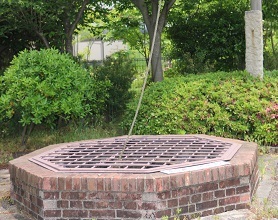 八角井戸の写真
