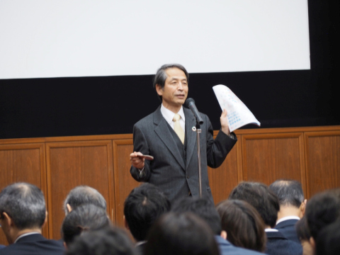 岡山大学学長　槇野博史