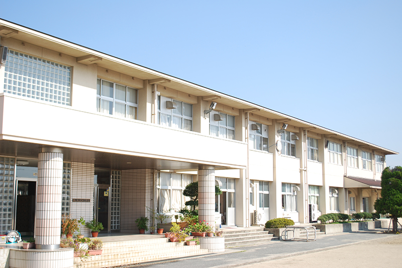 政田小学校