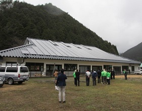 発電所の設置風景