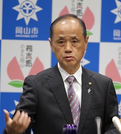 会見する大森市長の様子3