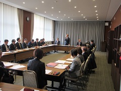 第5回岡山市新型コロナウイルス感染症対策本部会議の様子