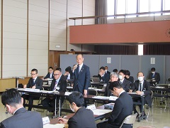 岡山市公共交通網形成協議会　第6回協議会の様子