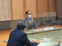 評議員会の様子