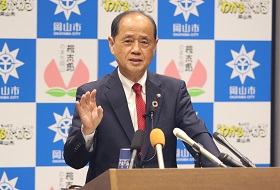 市長記者会見の様子