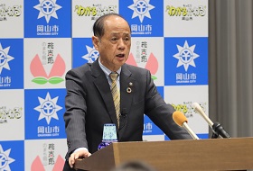 市長記者会見の様子