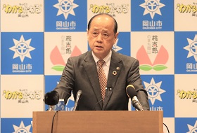 市長記者会見の様子