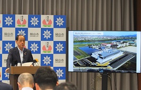 記者会見の様子