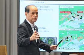 市長記者会見の様子