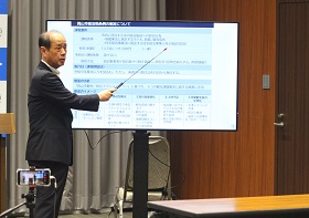 記者会見の様子